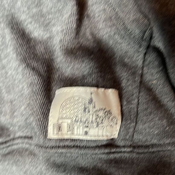 Disney Parks 2018 Men’s Quarter Button Cowl Neck Sweat Shirt. Size Medium. - Picture 4 of 10